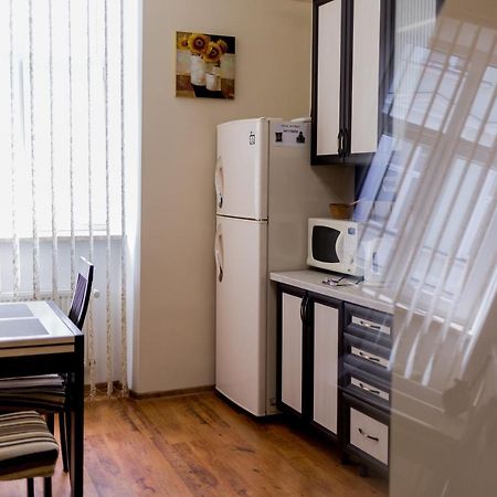 Apartment On Valova Street Lviv Exterior photo