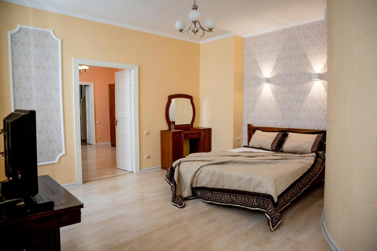 Apartment On Valova Street Lviv Exterior photo