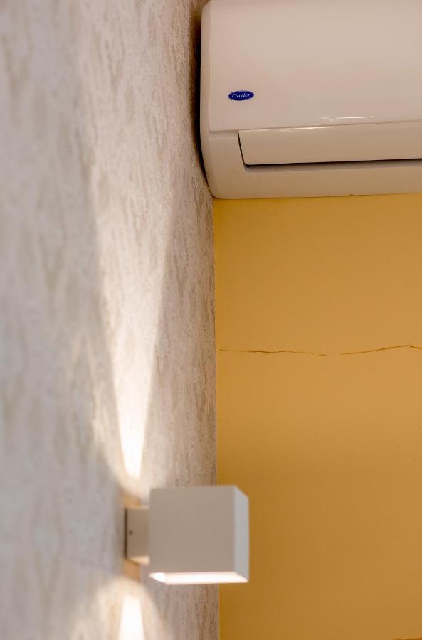 Apartment On Valova Street Lviv Exterior photo